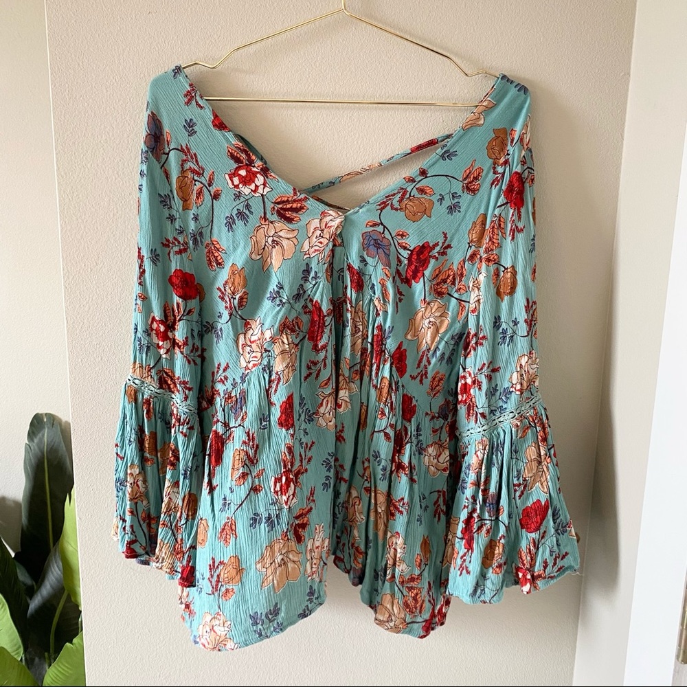 Blue flowered top